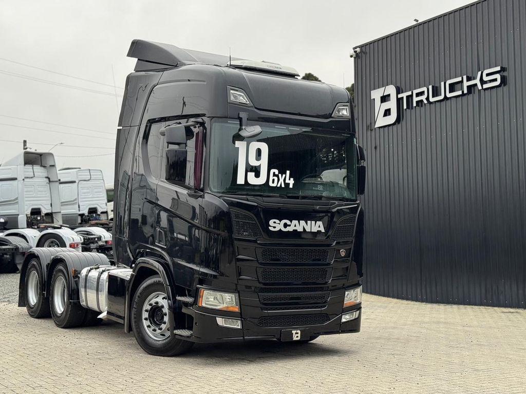 SCANIA R500 – 6×4 de Loja Zero 1 no Paraná