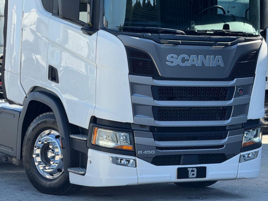 SCANIA R450 – 6×2 de Loja Zero 1 no Paraná