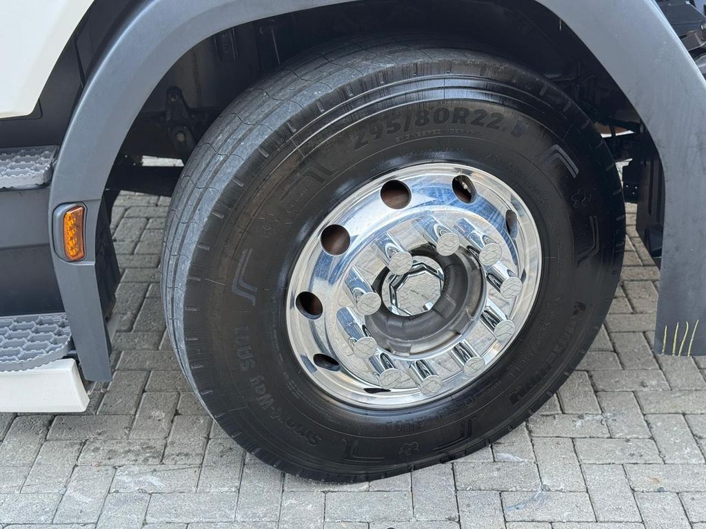 SCANIA R450 – 6×2 de Loja Zero 1 no Paraná