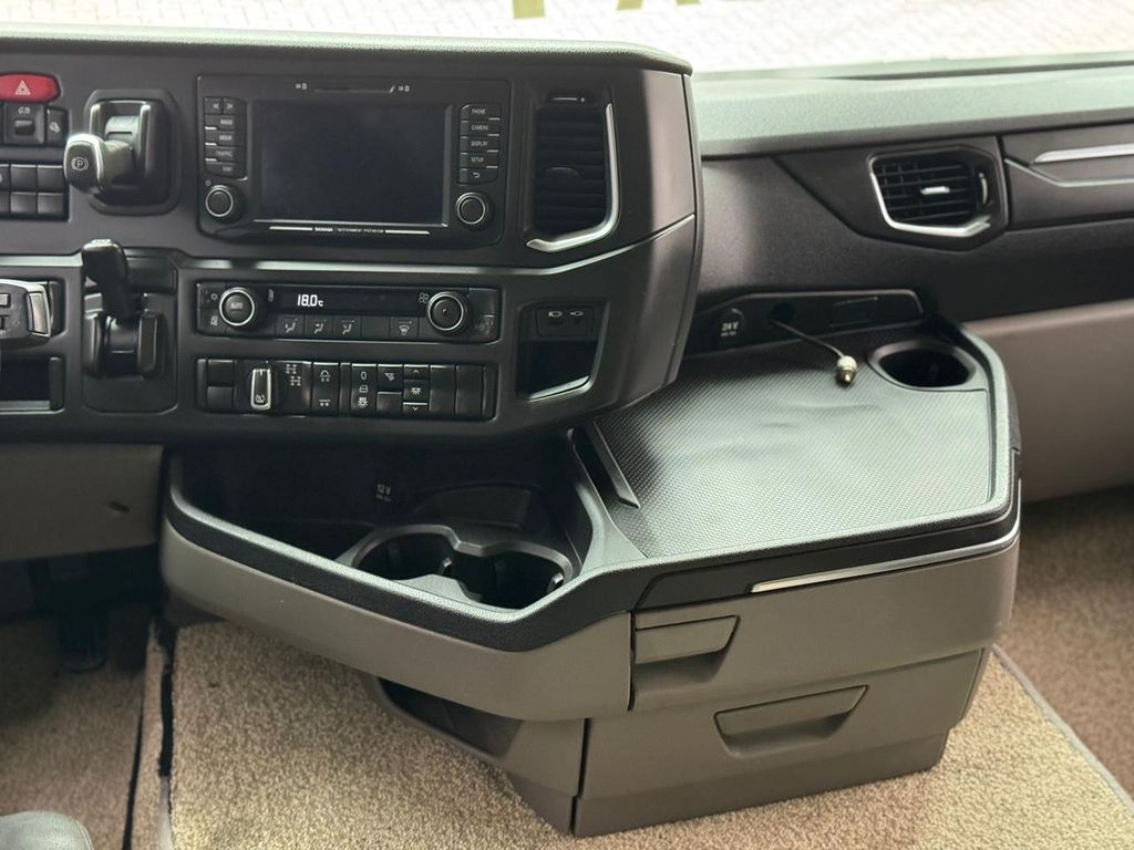 SCANIA R500 – 6×4 de Loja Zero 1 no Paraná