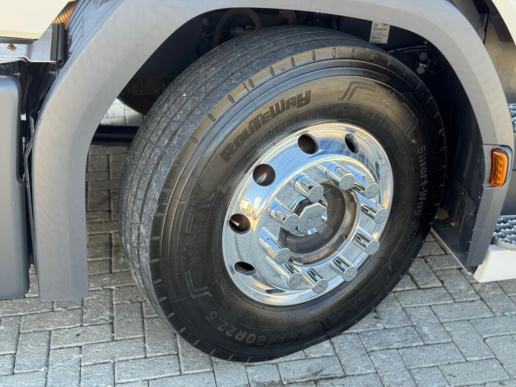 SCANIA R450 – 6×2 de Loja Zero 1 no Paraná