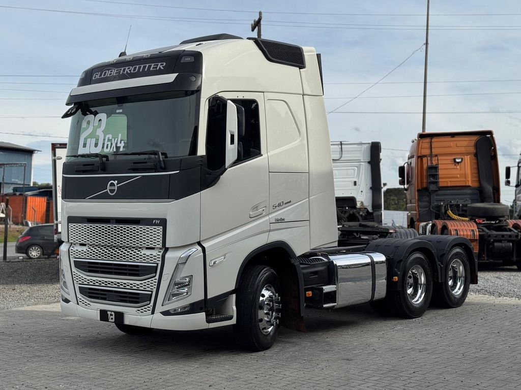 VOLVO FH 540 GLOBETROTTER – 6X4 de Loja Zero 1 no Paraná