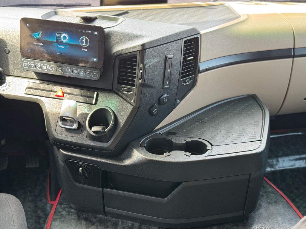 Mercedes-Benz New Actros 2651 – 6×4 de Loja Zero 1 no Paraná