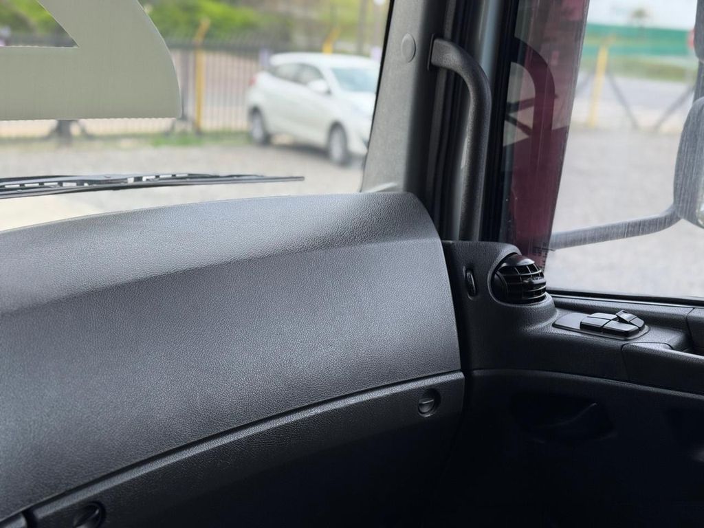 MERCEDES-BENZ Atego 2430 – 6×2 de Loja Zero 1 no Paraná