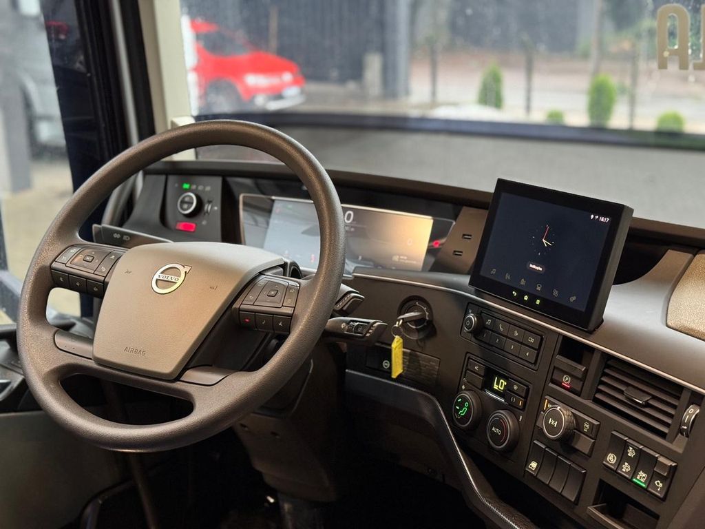 VOLVO FH540 GLOBETROTTER – 6X4 de Loja Zero 1 no Paraná