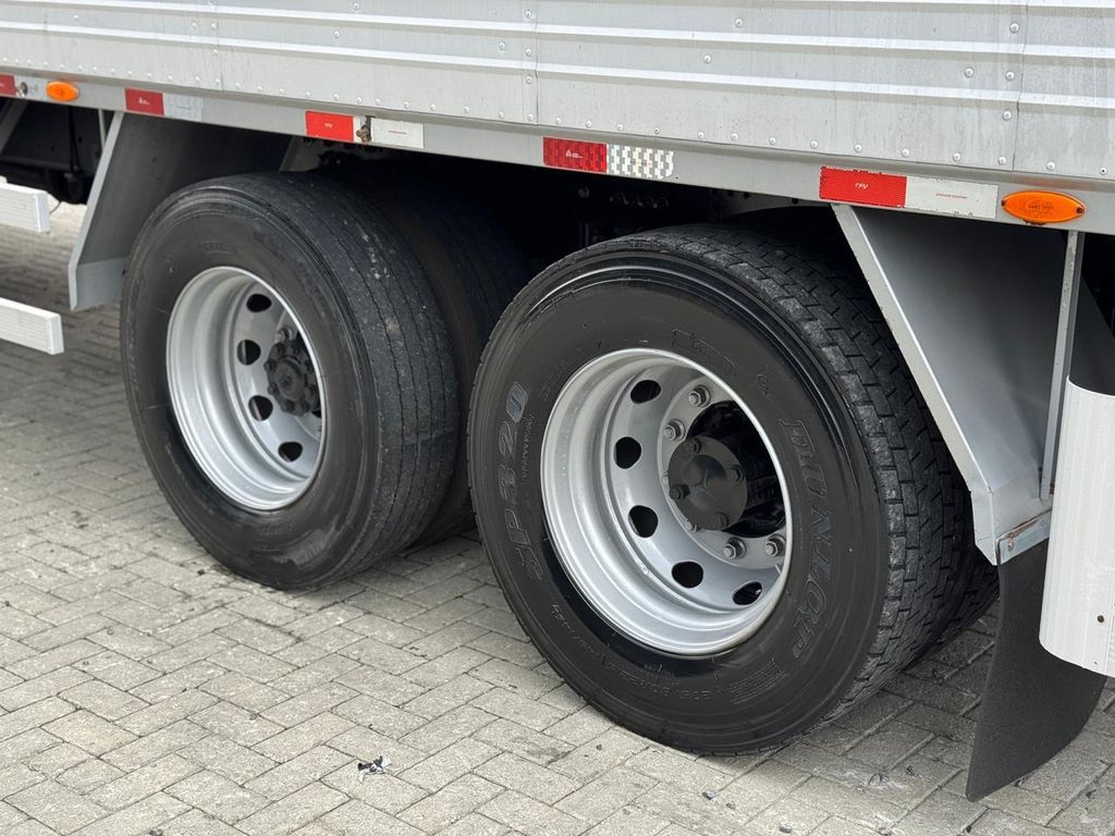 MERCEDES-BENZ Atego 2430 – 6×2 de Loja Zero 1 no Paraná