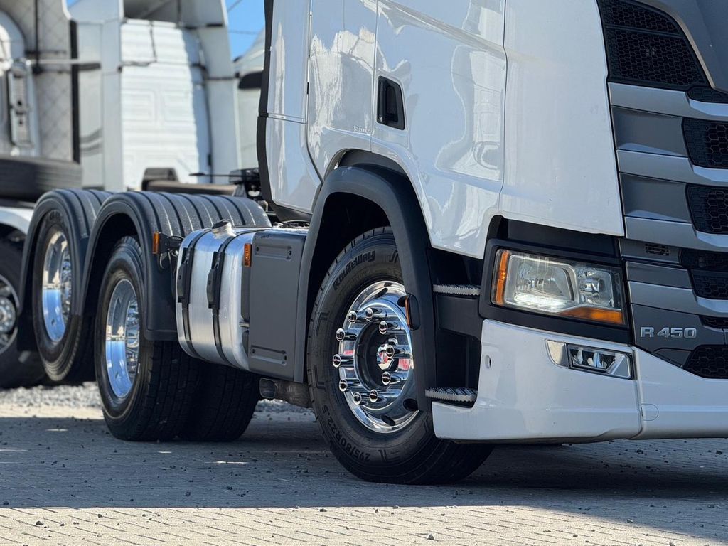 SCANIA R450 – 6×2 de Loja Zero 1 no Paraná