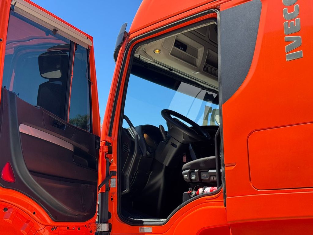 IVECO STRALIS HI-WAY – 6×2 de Loja Zero 1 no Paraná