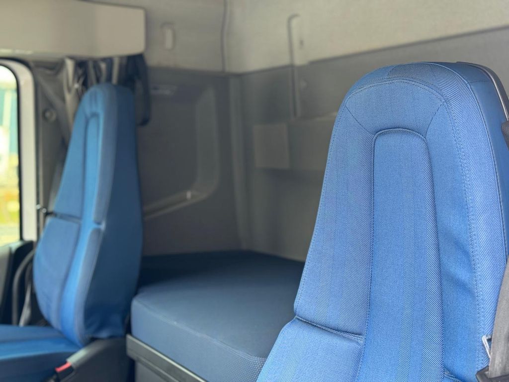 VOLVO FH 540 GLOBETROTTER – 6X4 de Loja Zero 1 no Paraná