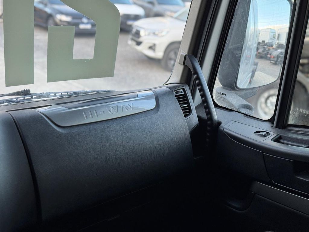 IVECO STRALIS HI-WAY – 6×2 de Loja Zero 1 no Paraná