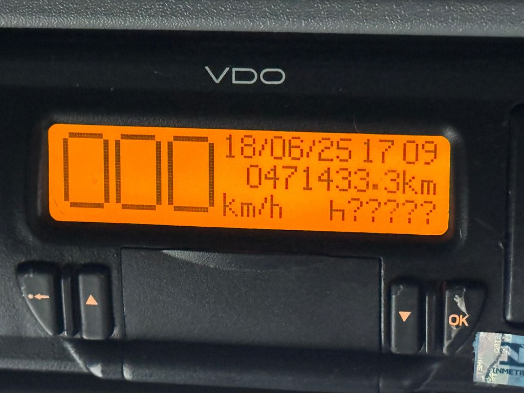 Mercedes Benz Axor 2041 – 4×2 de Loja Zero 1 no Paraná