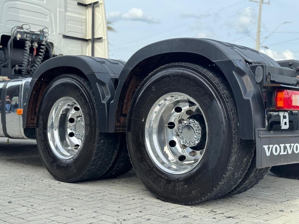 VOLVO FH 540 GLOBETROTTER – 6X4 de Loja Zero 1 no Paraná