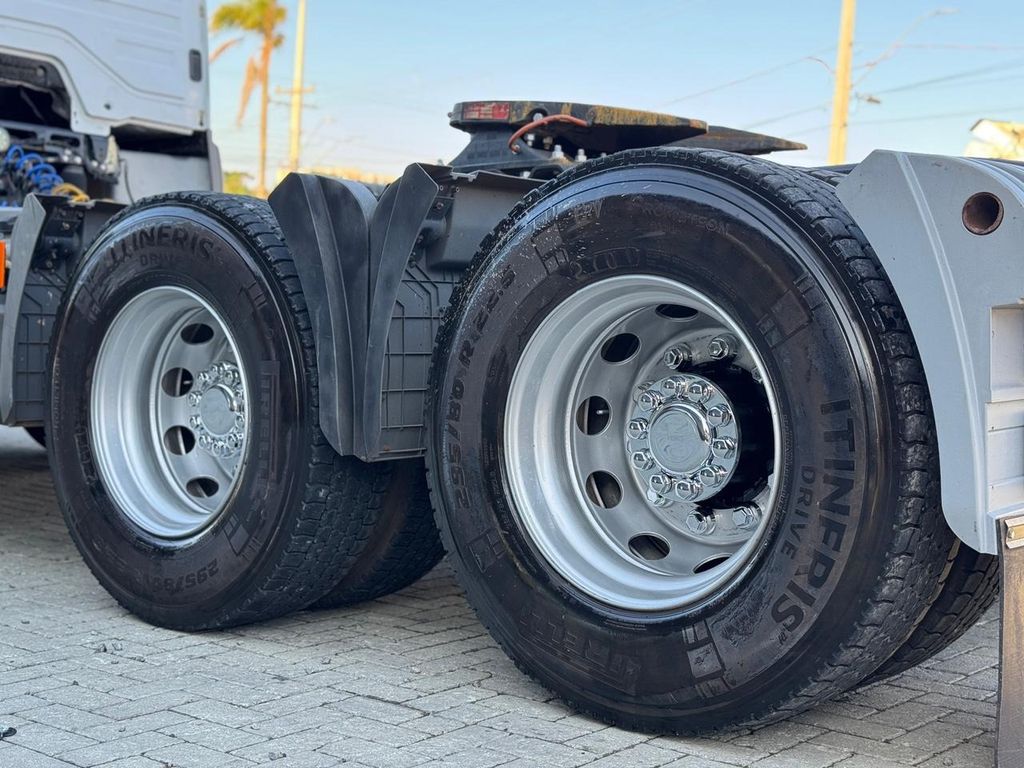 MERCEDES-BENZ Axor 2644 – 6×4 de Loja Zero 1 no Paraná