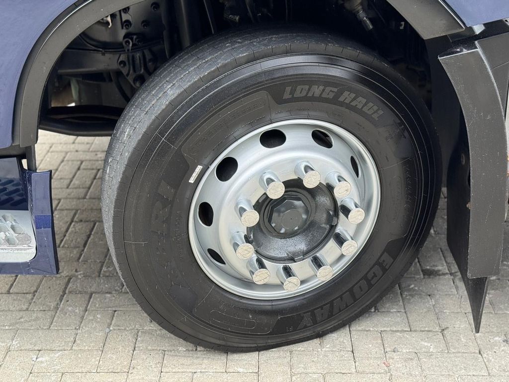 VOLVO FH 540 – 6×4 de Loja Zero 1 no Paraná