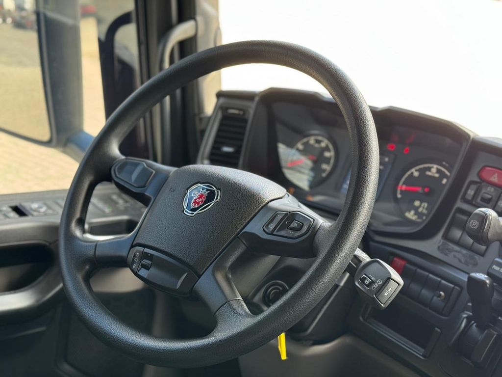 SCANIA R450 – 6×2 de teste1234 teste1234 no Paraná