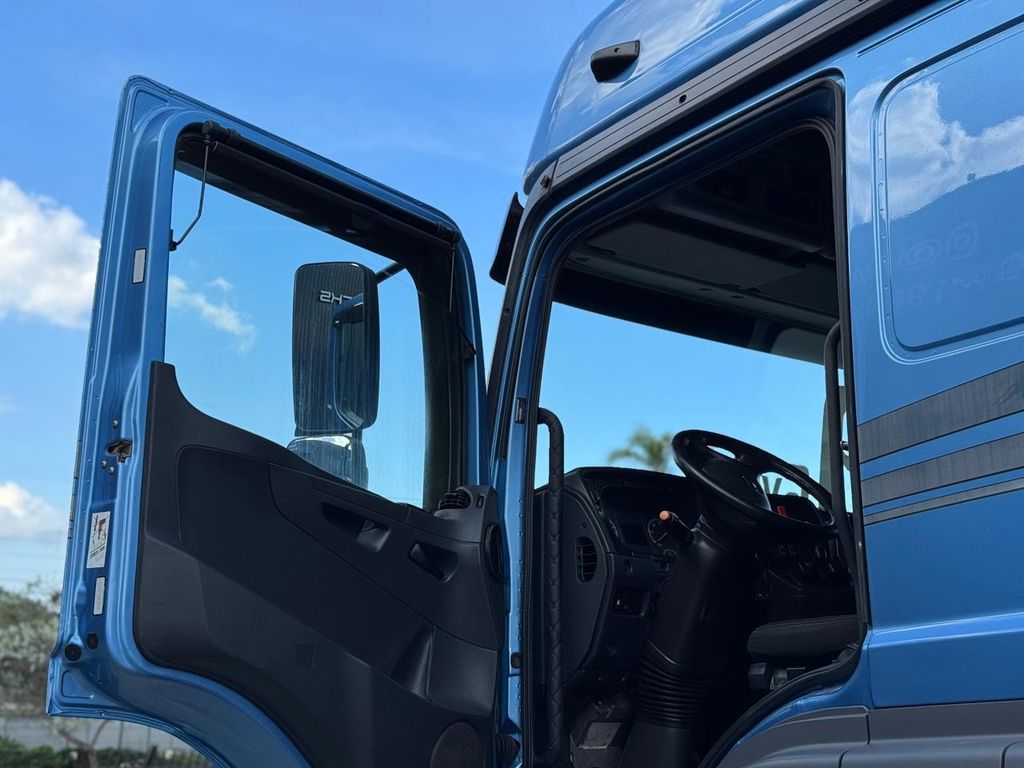 MERCEDES-BENZ Axor 2536 – 6×2 de teste1234 teste1234 no Paraná