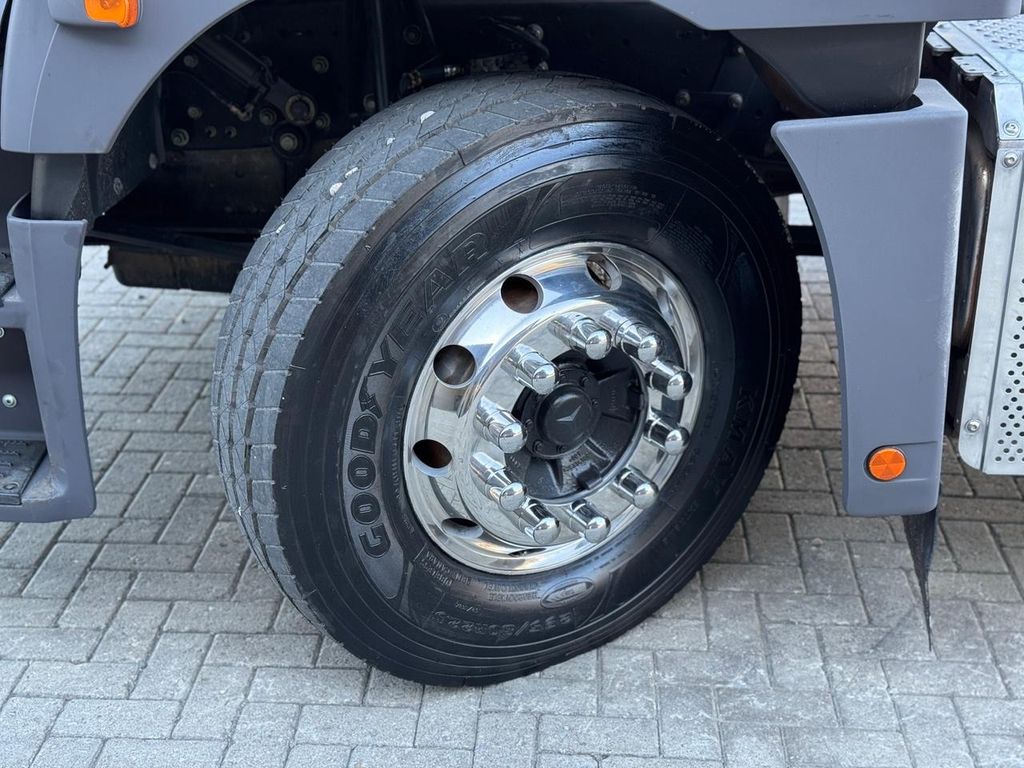 MERCEDES-BENZ Axor 2536 – 6×2 de teste1234 teste1234 no Paraná