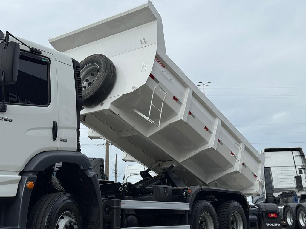 VOLKSWAGEN 31-280 E Constel. 6×4 de teste1234 teste1234 no Paraná