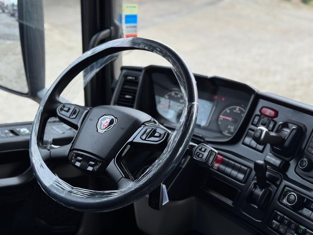 SCANIA R460 – 6×2 de teste1234 teste1234 no Paraná