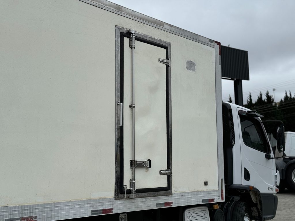 MERCEDES-BENZ Accelo 1016 – 3/4 de teste1234 teste1234 no Paraná