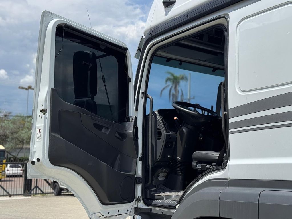 MERCEDES-BENZ Axor 1933 – 4×2 de teste1234 teste1234 no Paraná