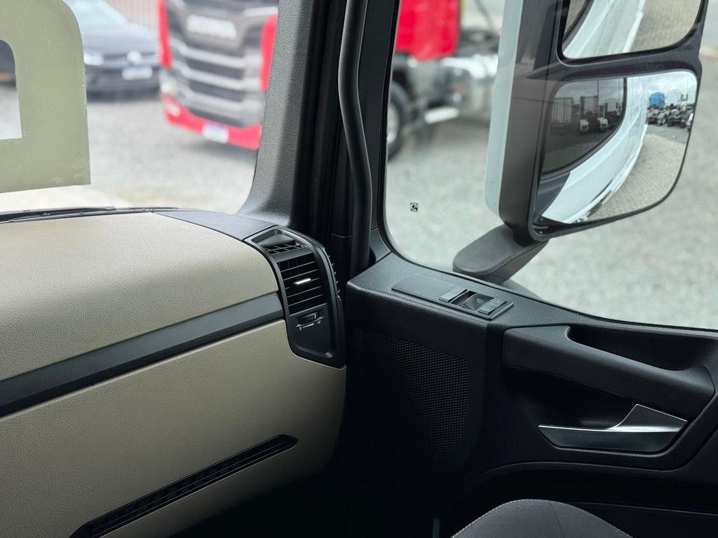 MERCEDES-BENZ Actros 2553 -6×2 de teste1234 teste1234 no Paraná