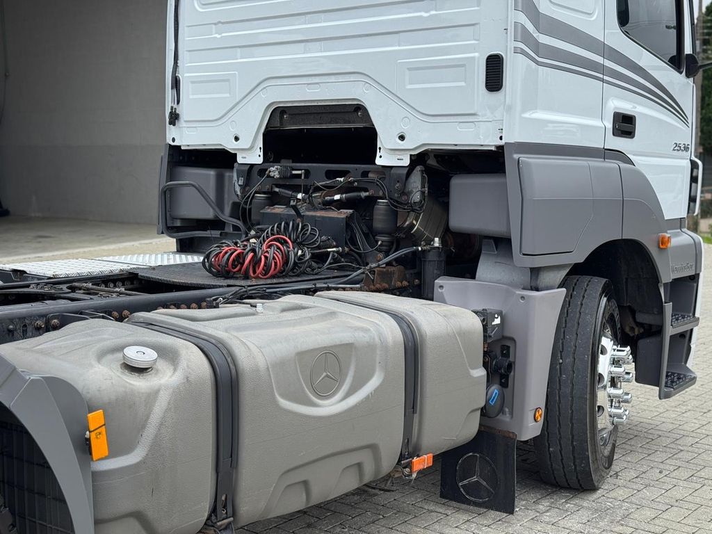 MERCEDES-BENZ Axor 2536 – 6×2 de teste1234 teste1234 no Paraná