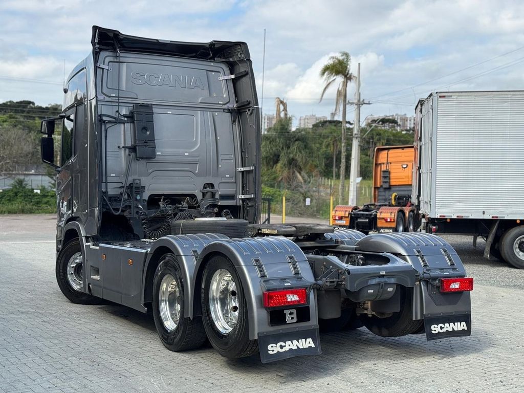 SCANIA R-450 – 6×2 – C/ Retarder de teste1234 teste1234 no Paraná