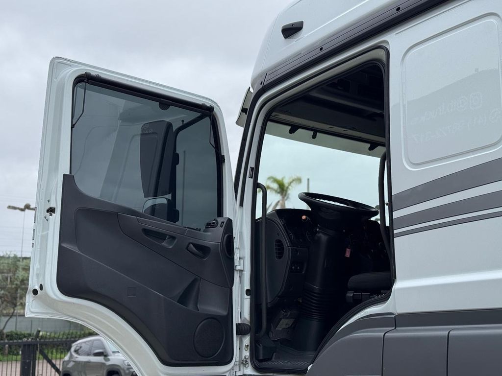 MERCEDES-BENZ Axor 2536 – 6×2 de teste1234 teste1234 no Paraná
