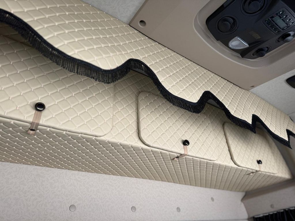 MERCEDES-BENZ Actros 2553 -6×2 de teste1234 teste1234 no Paraná