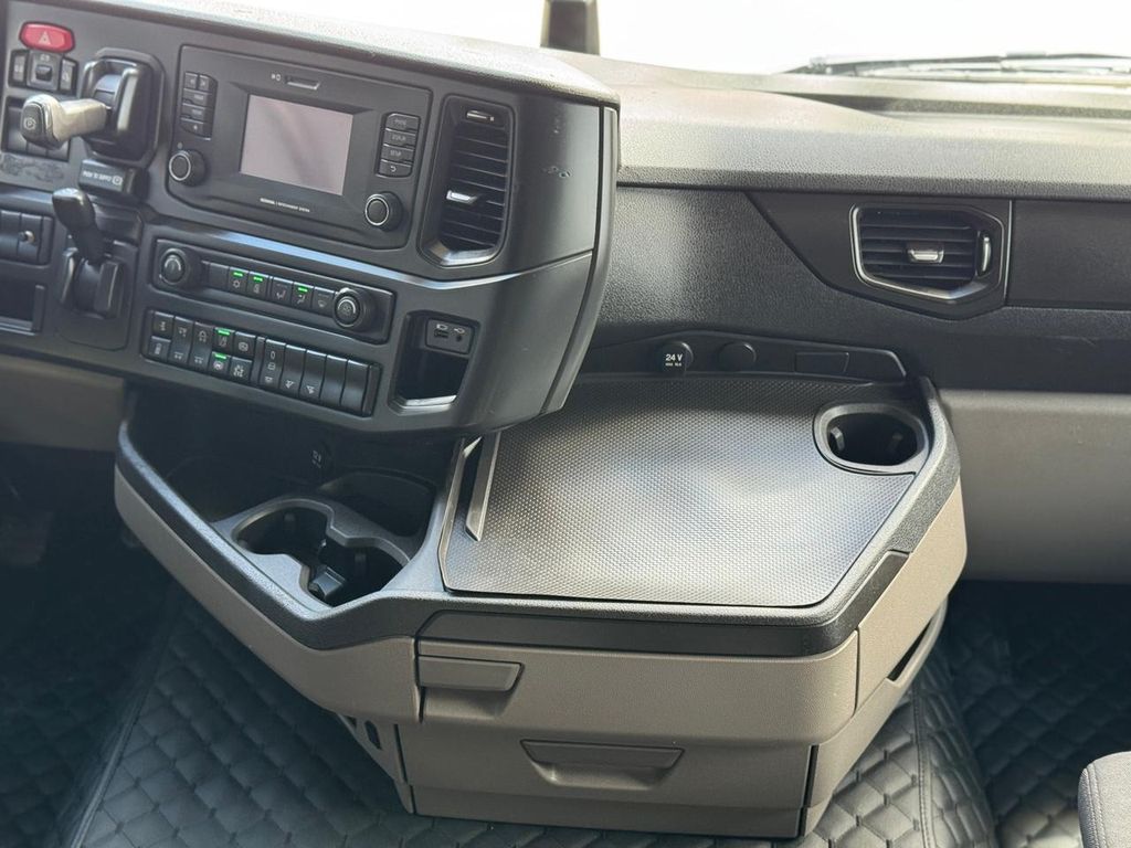 SCANIA R450 – 6×2 de teste1234 teste1234 no Paraná