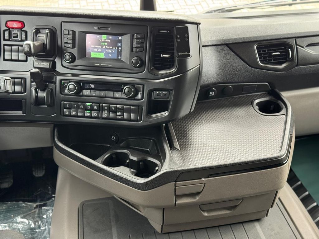 SCANIA R460 – 6×2 de teste1234 teste1234 no Paraná