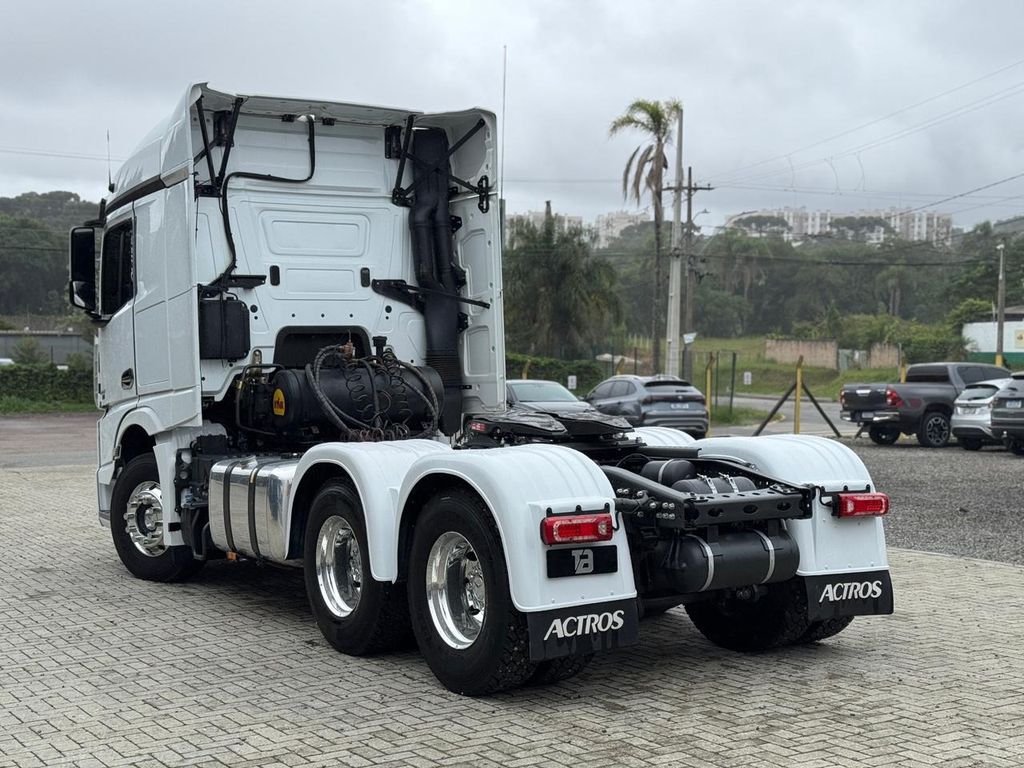 MERCEDES-BENZ Actros 2651- 6×4 c/ Retarder de teste1234 teste1234 no Paraná