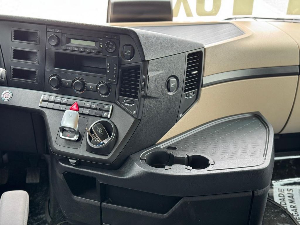 MERCEDES-BENZ Actros 2553 -6×2 de teste1234 teste1234 no Paraná