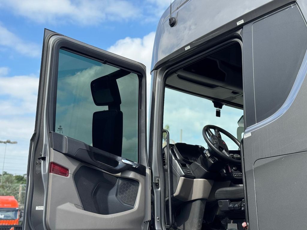 SCANIA R-450 – 6×2 – C/ Retarder de teste1234 teste1234 no Paraná