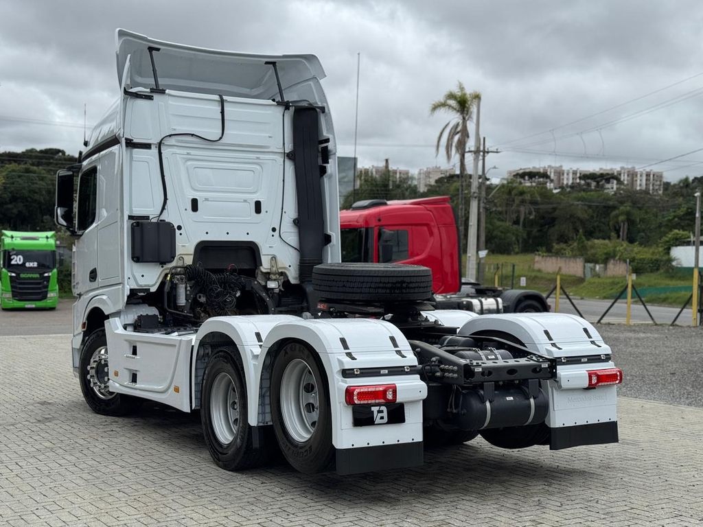 MERCEDES-BENZ Actros 2553 -6×2 de teste1234 teste1234 no Paraná