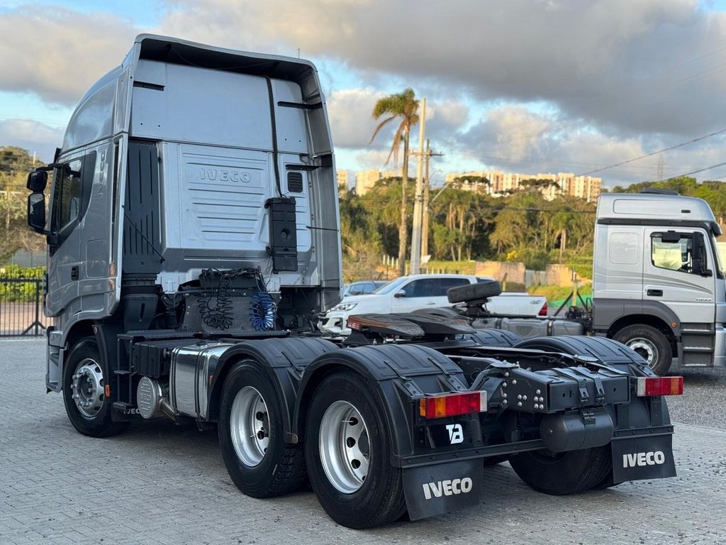 IVECO STRALIS HI-WAY – 6×2 de teste1234 teste1234 no Paraná