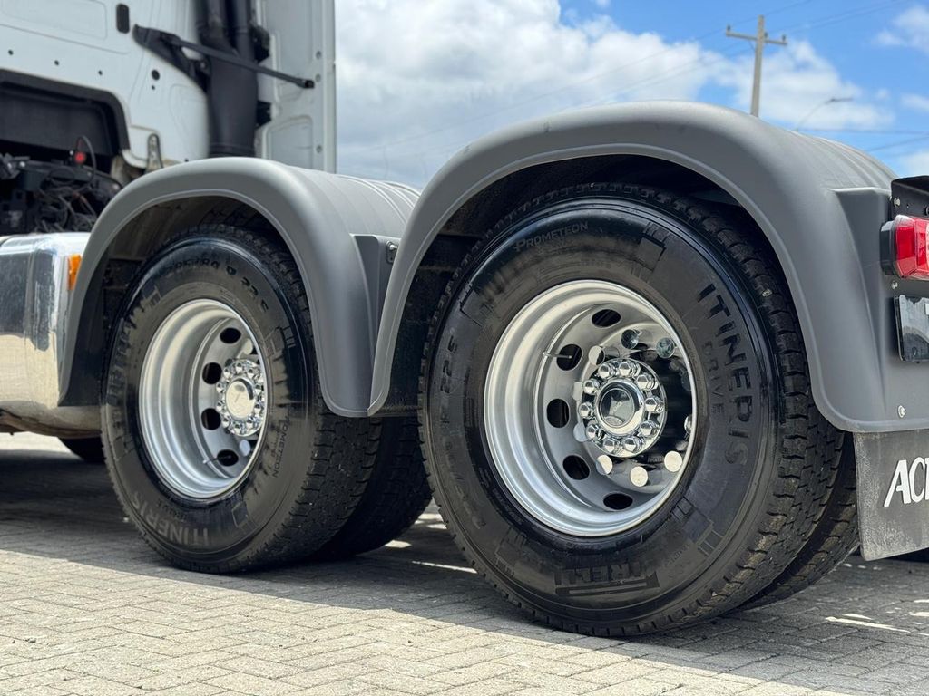 Mercedes-Benz New Actros 2651 – 6×4 de teste1234 teste1234 no Paraná