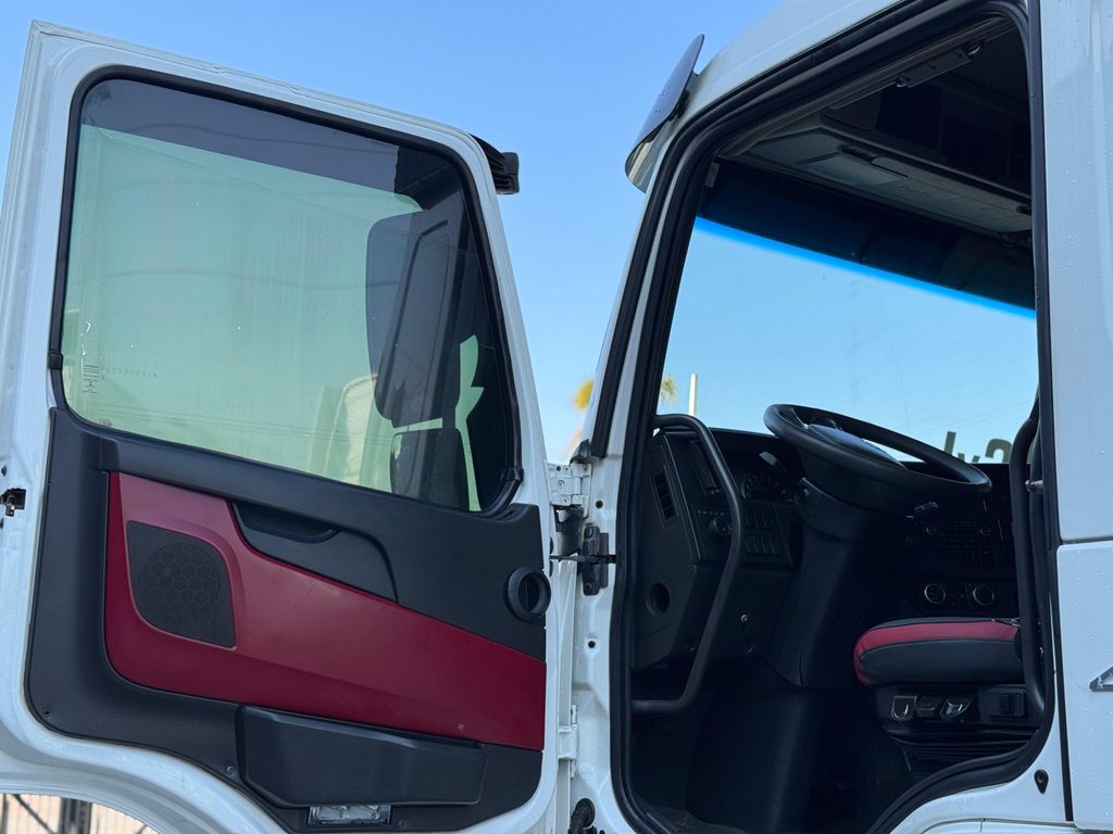 VOLVO FMX 460 – 6×4 de teste1234 teste1234 no Paraná