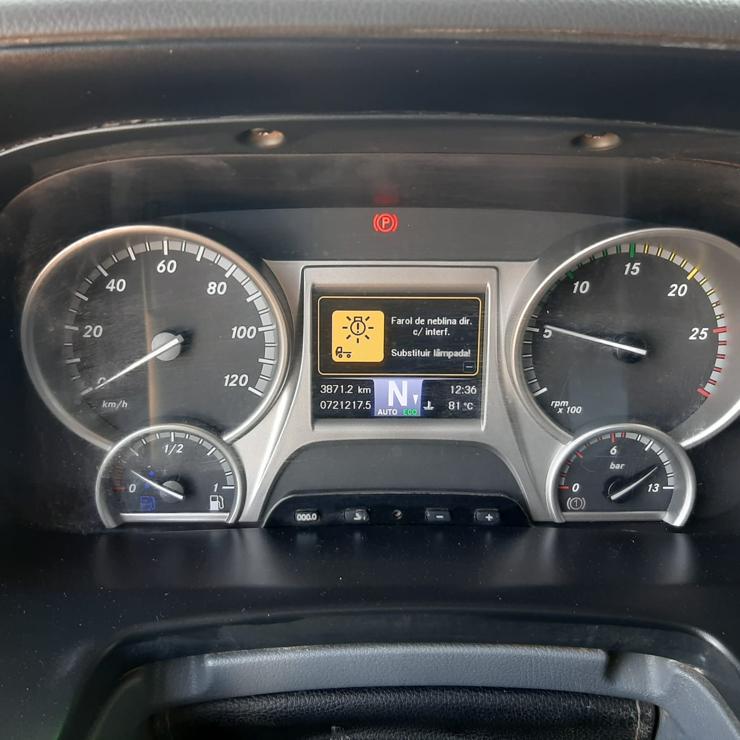 CAVALO MECÂNICO MERCEDES BENZ 2651 2017/2018 6X4 TRAÇADO MEGASPACE de MegaTruck MS no Mato Grosso do Sul