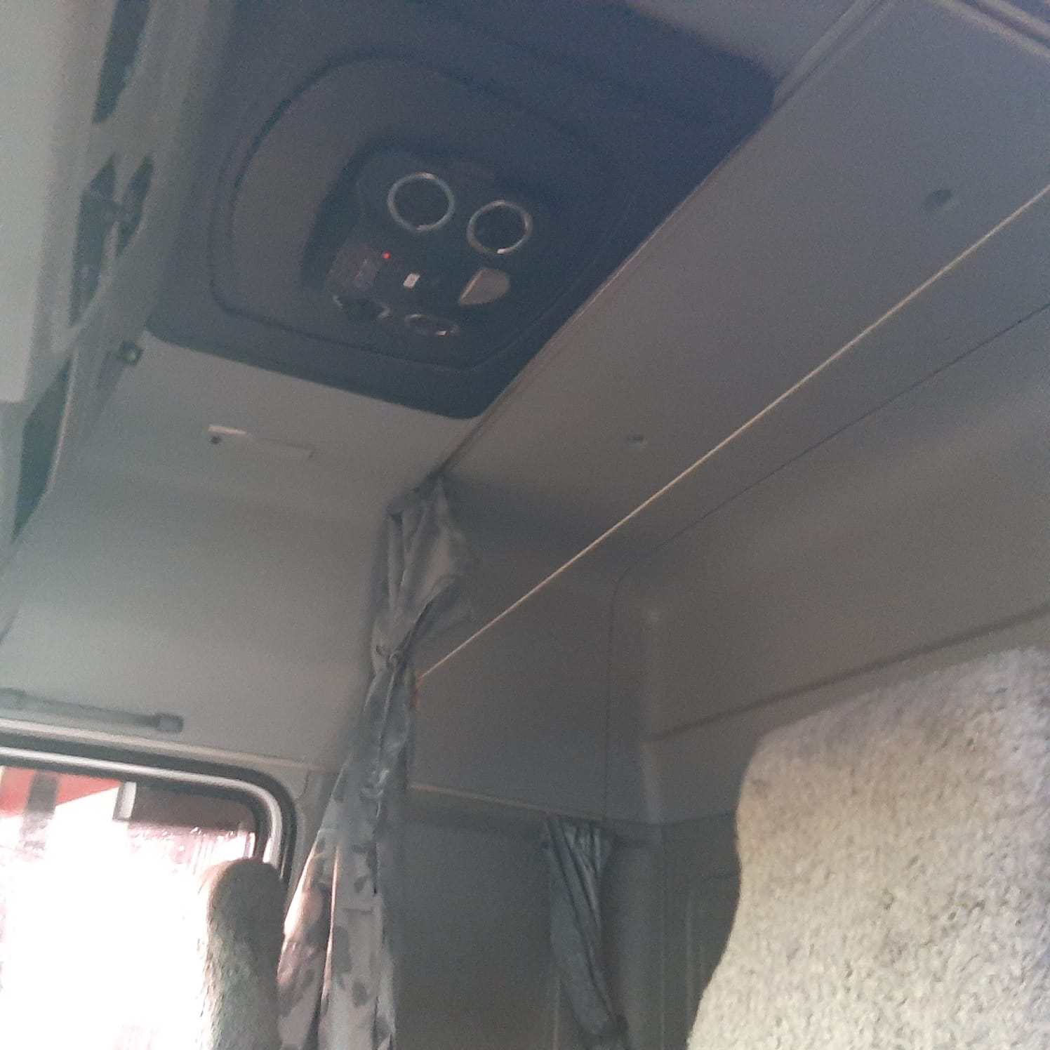 MB 2425 2009/2009 de MegaTruck MS no Mato Grosso do Sul