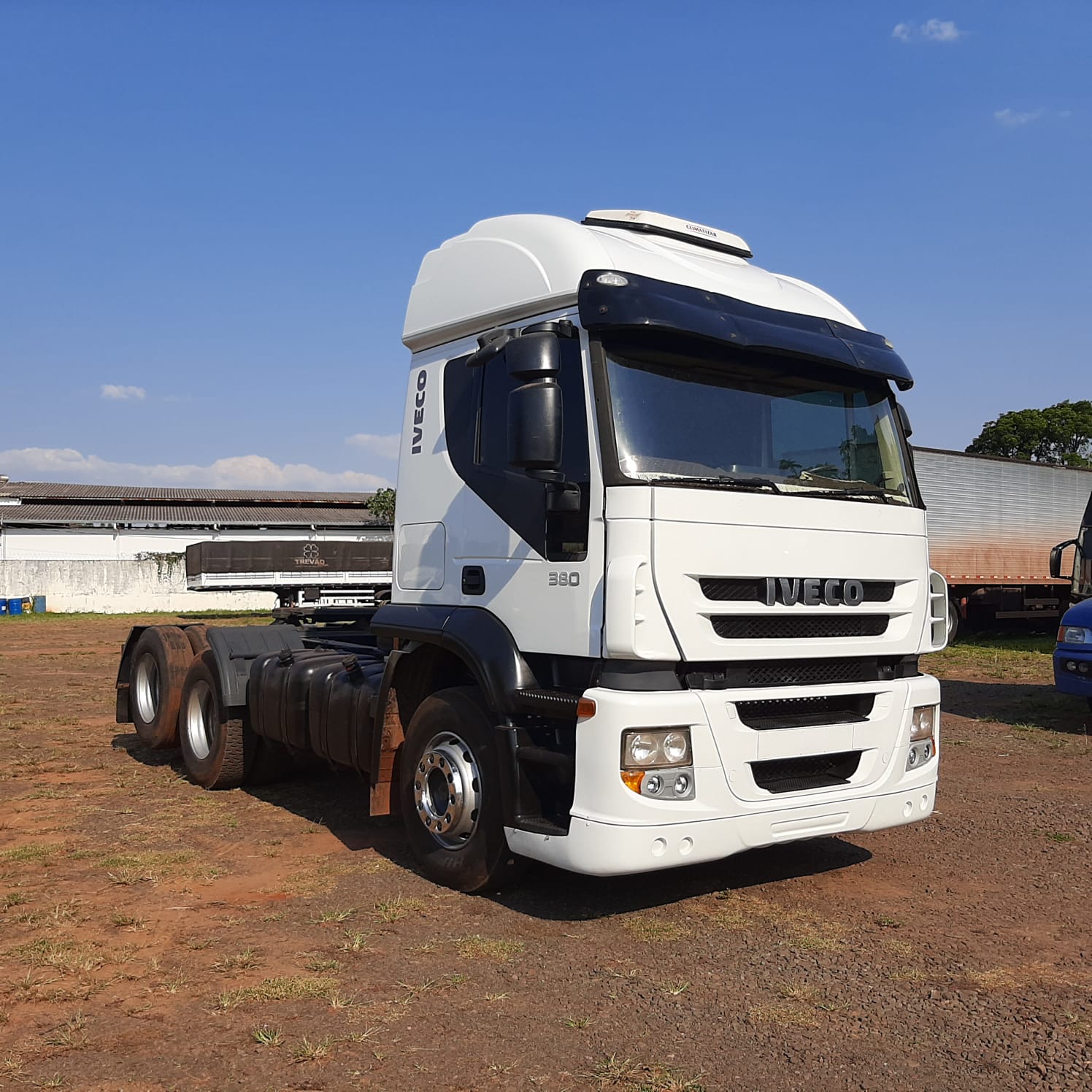 CAVALO MECÂNICO IVECO STRALIS 380 2008/2008 de MegaTruck MS no Mato Grosso do Sul