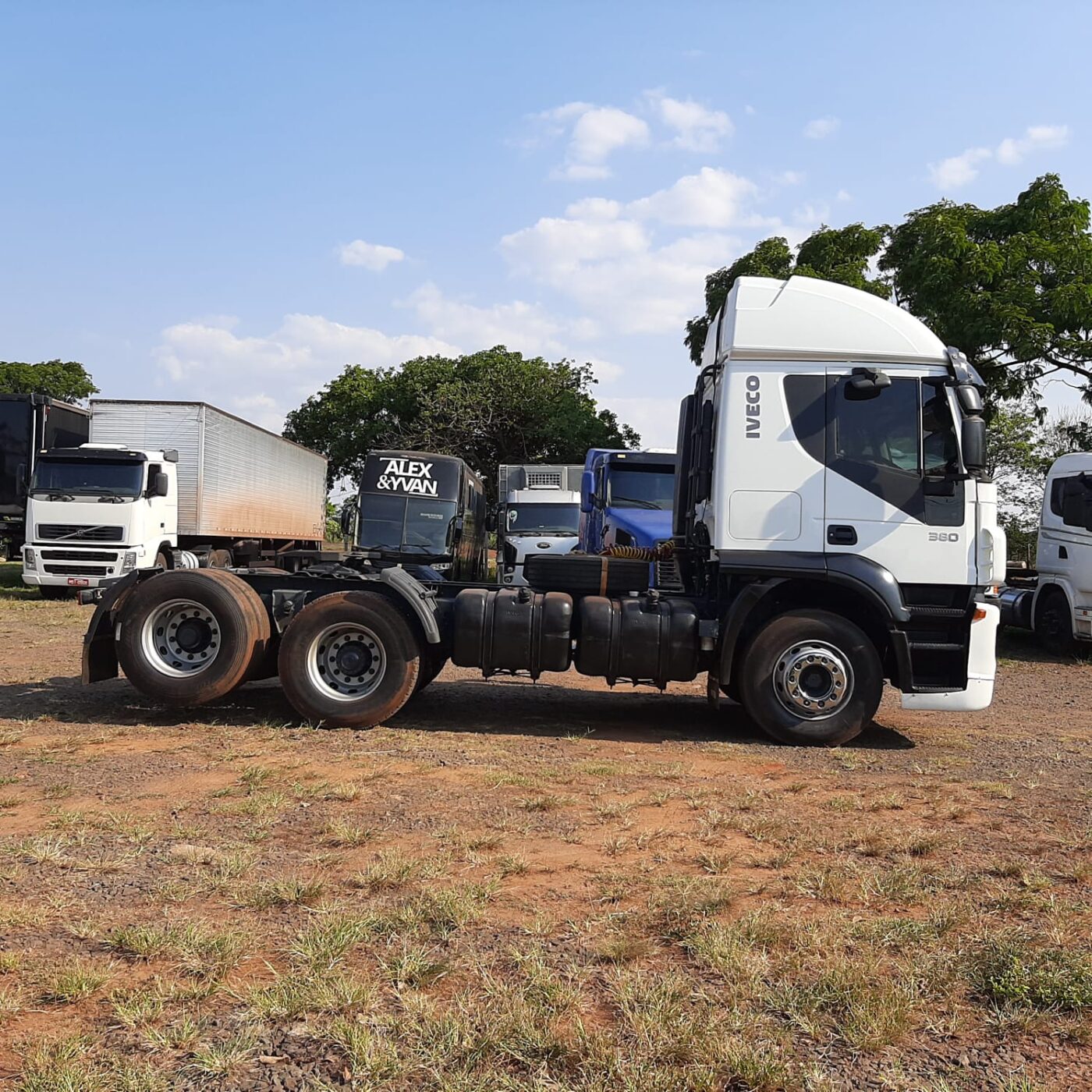 CAVALO MECÂNICO IVECO STRALIS 380 2008/2008 de MegaTruck MS no Mato Grosso do Sul