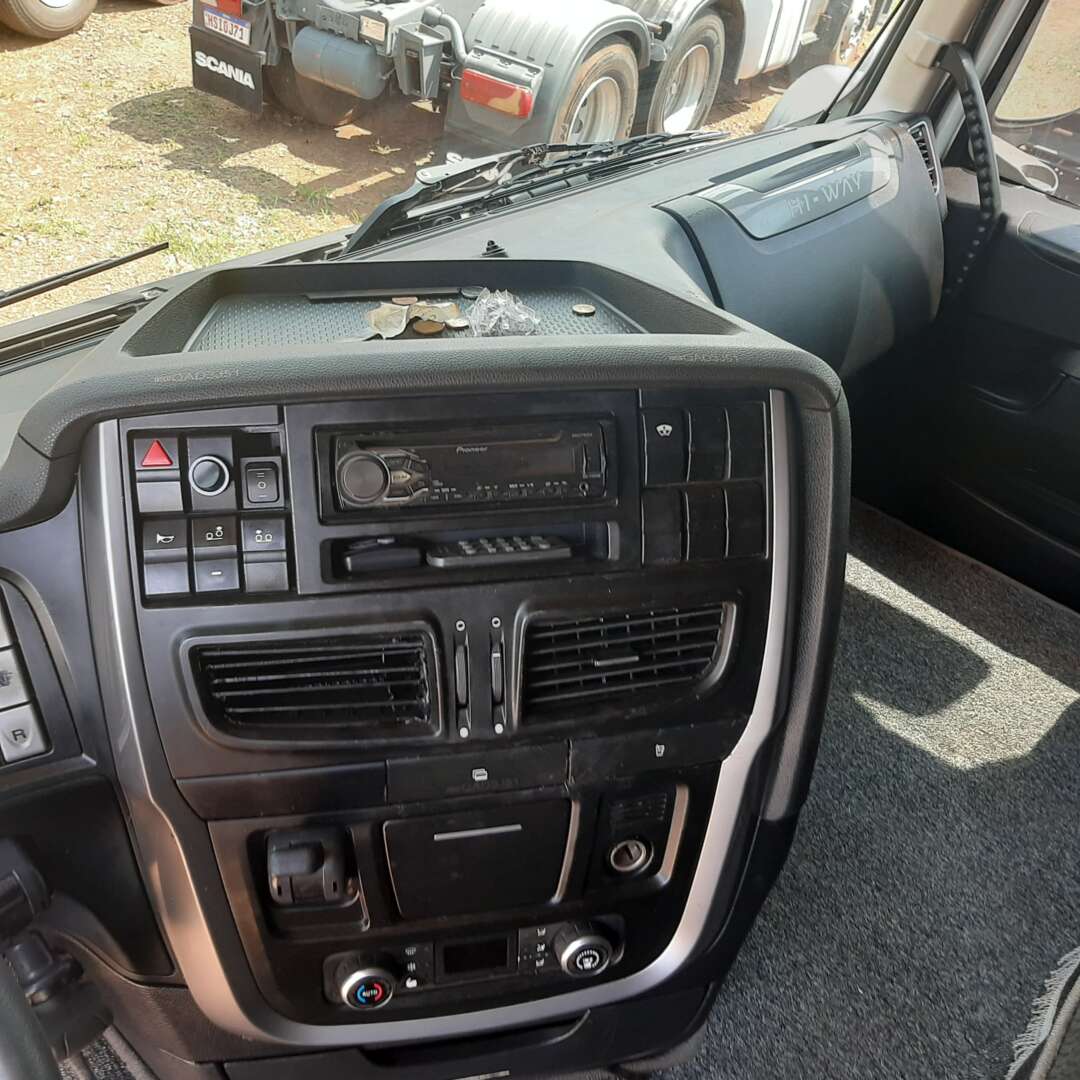 Iveco Stralis 440 Hi-Way de MegaTruck MS no Mato Grosso do Sul