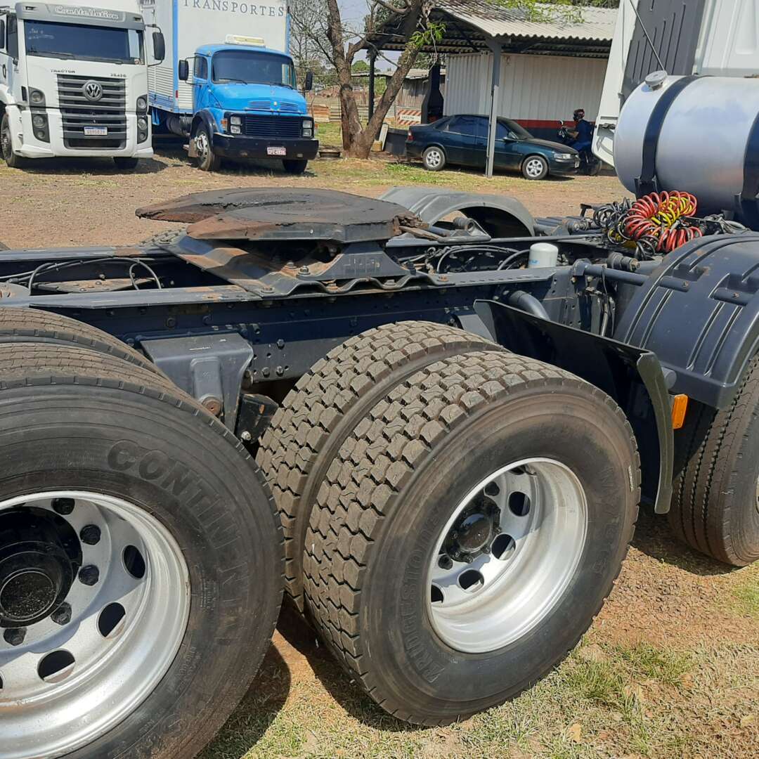 Iveco Stralis 440 Hi-Way de MegaTruck MS no Mato Grosso do Sul