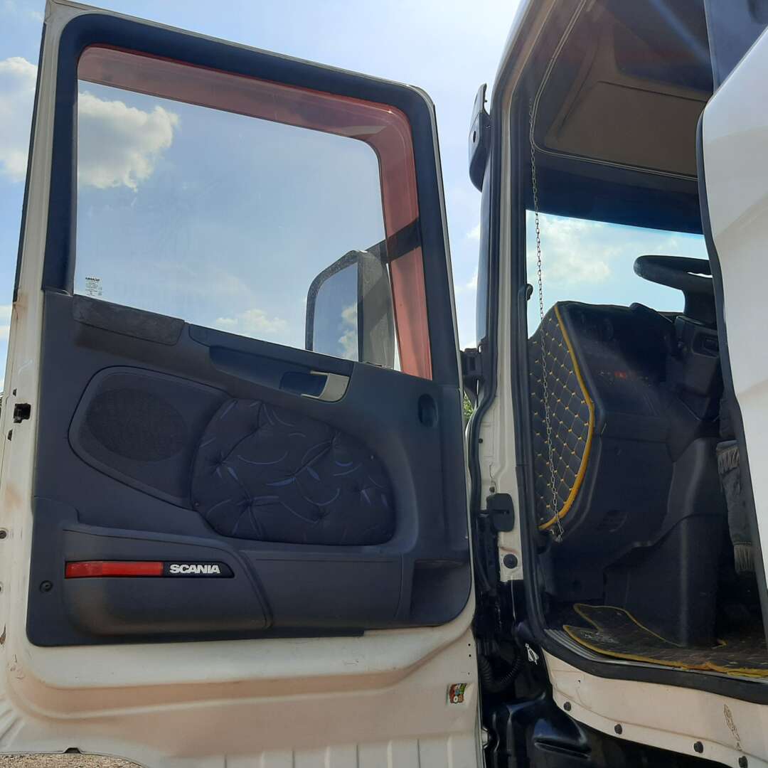 Caminhão SCANIA 440 Cavalo Mecânico ANO 2013 de MegaTruck MS no Mato Grosso do Sul