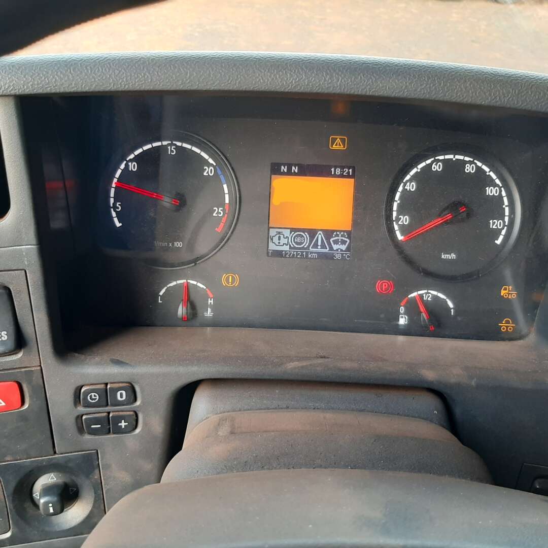 Caminhão SCANIA P310 Baú Frigorífico ANO 2013 de MegaTruck MS no Mato Grosso do Sul