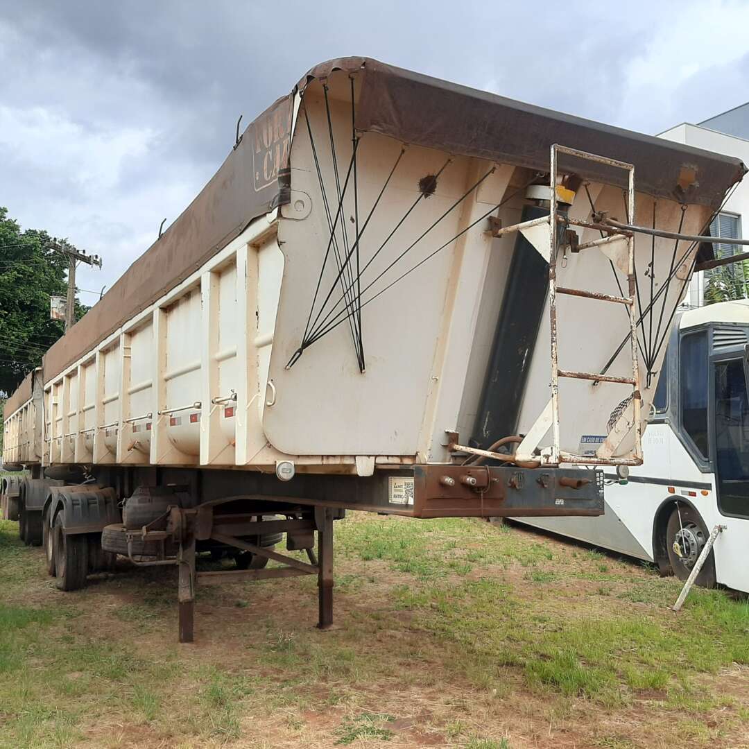Carreta RODOTREM CACAMBA Noma ANO 2013 6 Eixos de MegaTruck MS no Mato Grosso do Sul