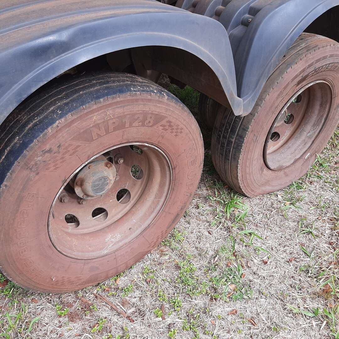 Carreta RODOTREM CACAMBA Noma ANO 2013 6 Eixos de MegaTruck MS no Mato Grosso do Sul