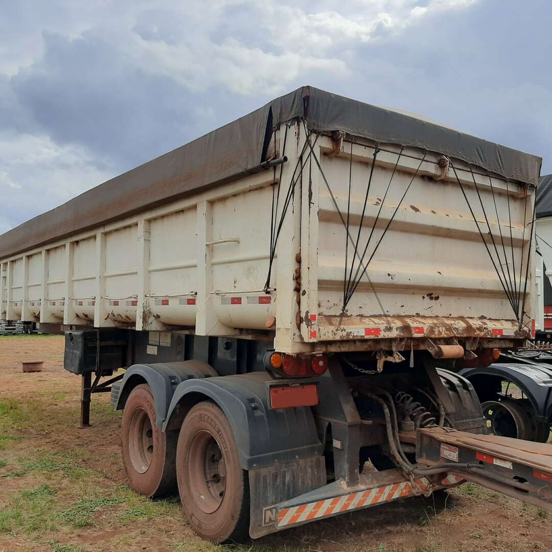 Carreta RODOTREM CACAMBA Noma ANO 2013 6 Eixos de MegaTruck MS no Mato Grosso do Sul